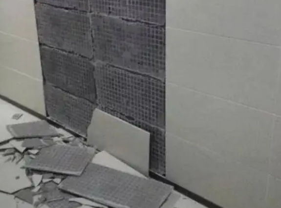 尤溪瓷砖空鼓维修公司分享下尤溪墙砖松动维修的知识